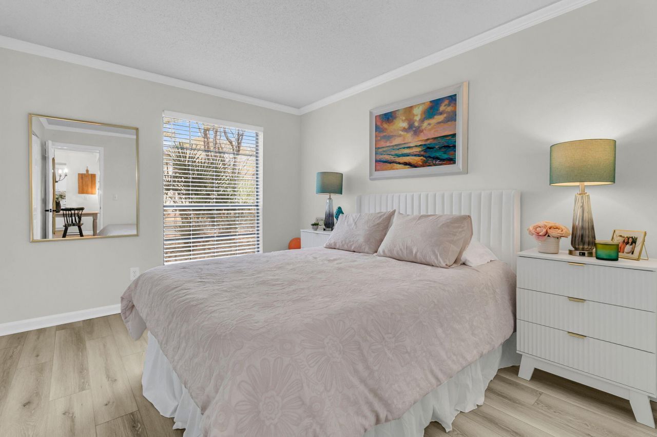 1860 Montclair Drive Photo 16