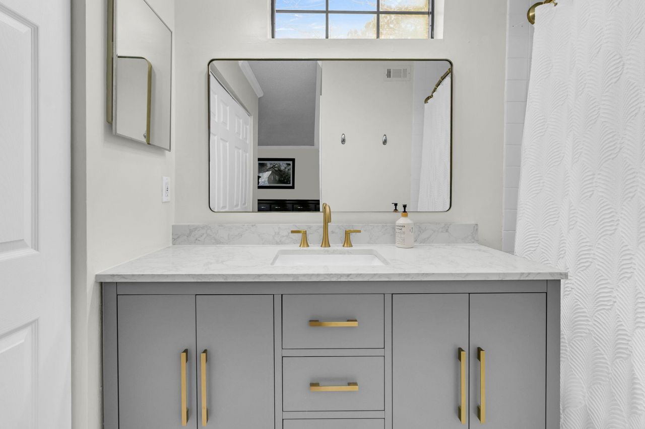 1860 Montclair Drive Photo 22