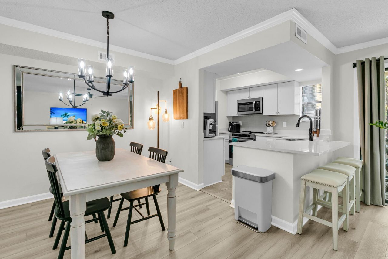 1860 Montclair Drive Photo 8