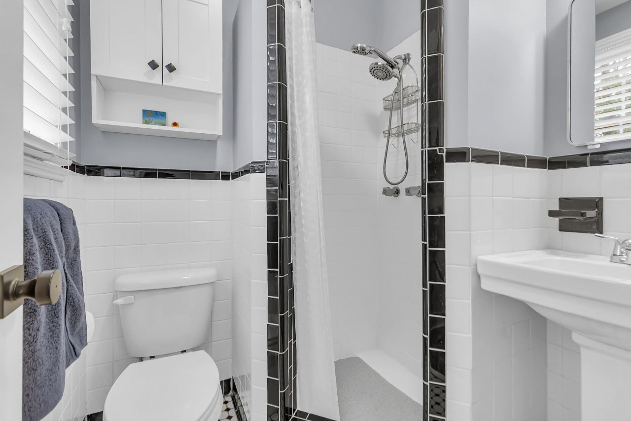 28 Lyttleton Avenue Photo 14