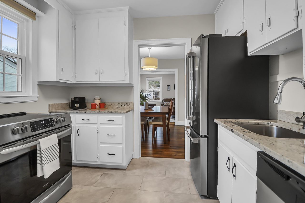 28 Lyttleton Avenue Photo 7