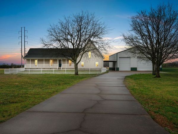 7289 Woodfin Rd, Christiana, TN 37037