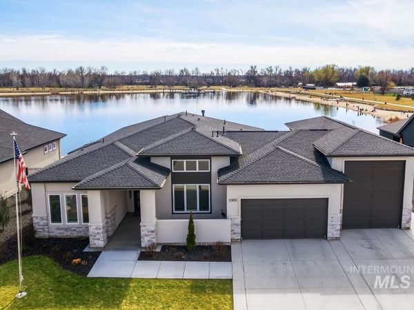 10651 W Otter Rock Dr, Star, ID 83669