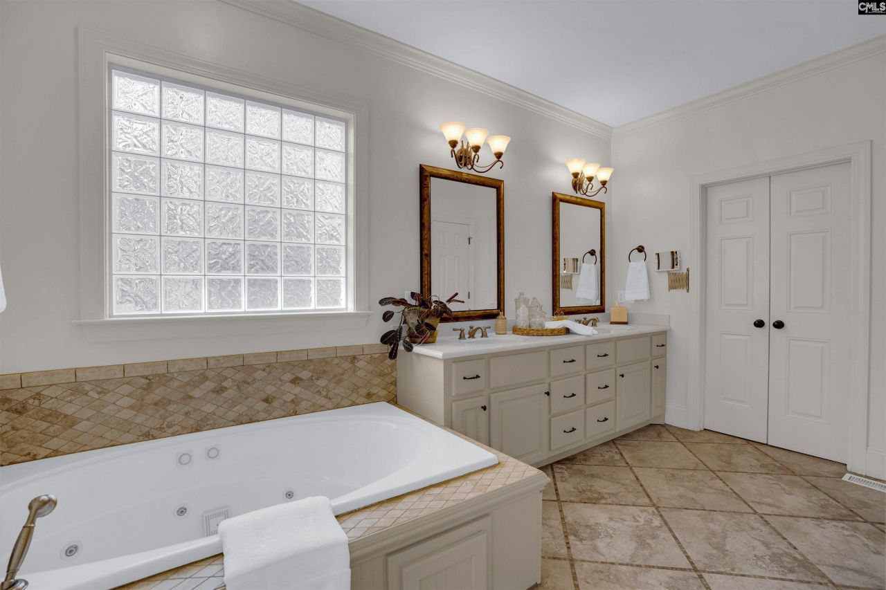 1081 Point View Road Photo 20