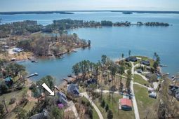 1081 Point View Road photo 4