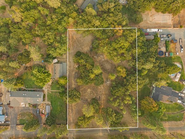 323 Eric Way, Grants Pass, OR 97526