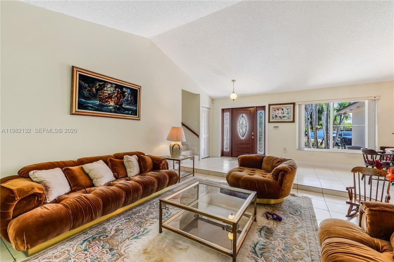 11541 SW 100th St , Miami, FL 33176 Photo