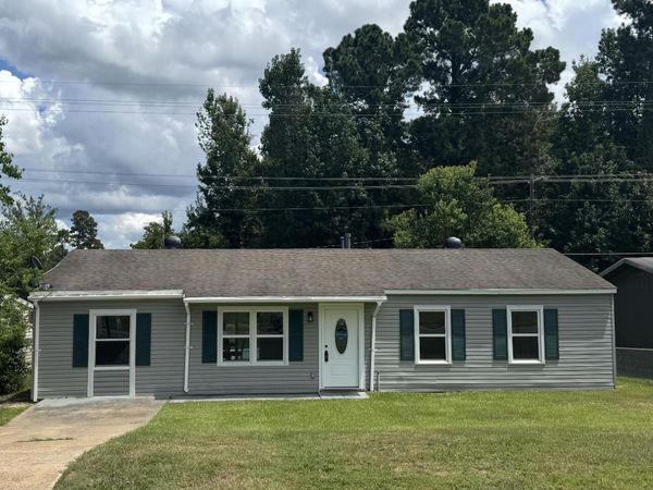 1111 Anderson, Leesville, LA 71446