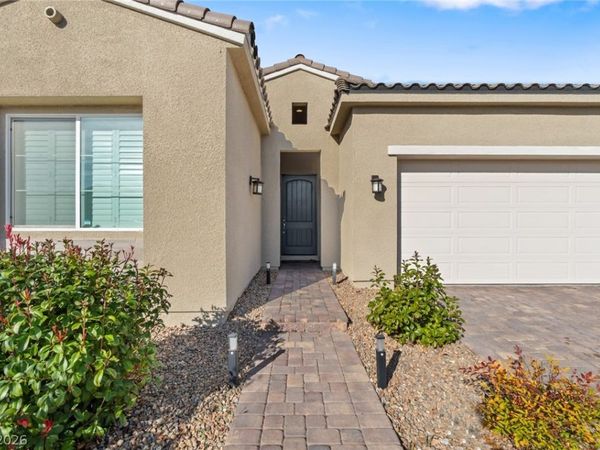 8657 Hartmont Street , Las Vegas, NV 89166