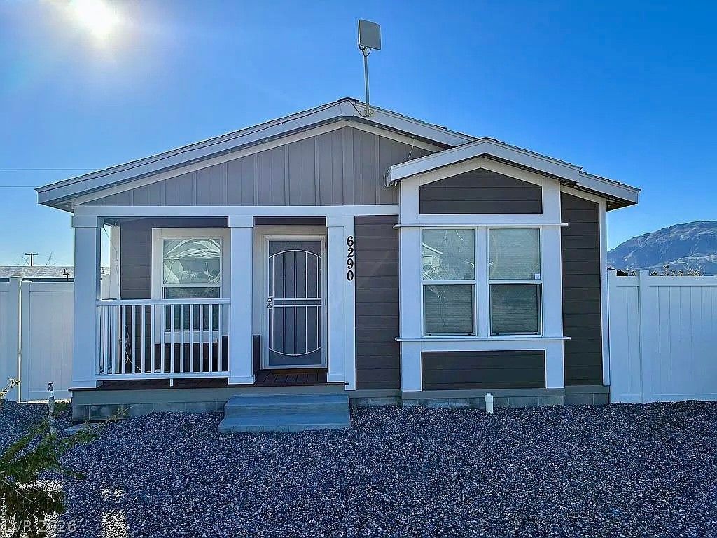 6290 N Melwood Lane, Pahrump, NV 89060 Main Photo