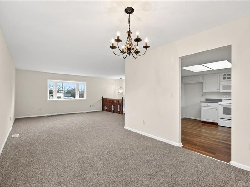 7031 Union Schoolhouse Road, Riverside, OH 45424 Photo 10