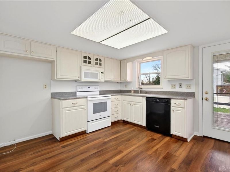 7031 Union Schoolhouse Road, Riverside, OH 45424 Photo 11