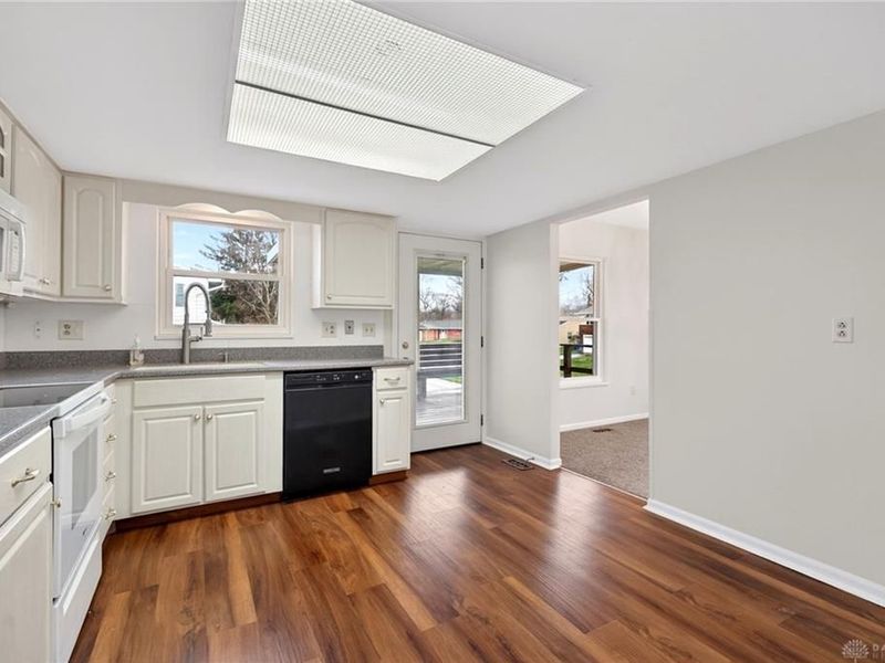 7031 Union Schoolhouse Road, Riverside, OH 45424 Photo 13