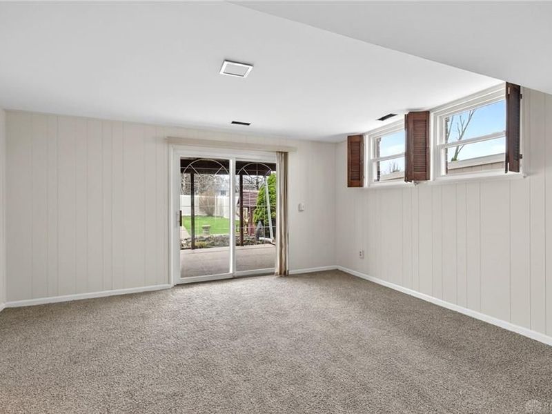 7031 Union Schoolhouse Road, Riverside, OH 45424 Photo 27