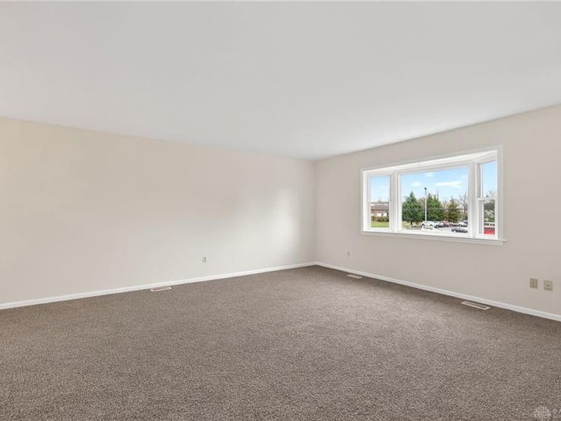 7031 Union Schoolhouse Road, Riverside, OH 45424 Photo 6