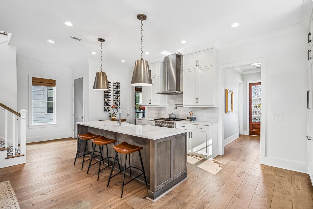 2531 Helmsman Road Photo 10