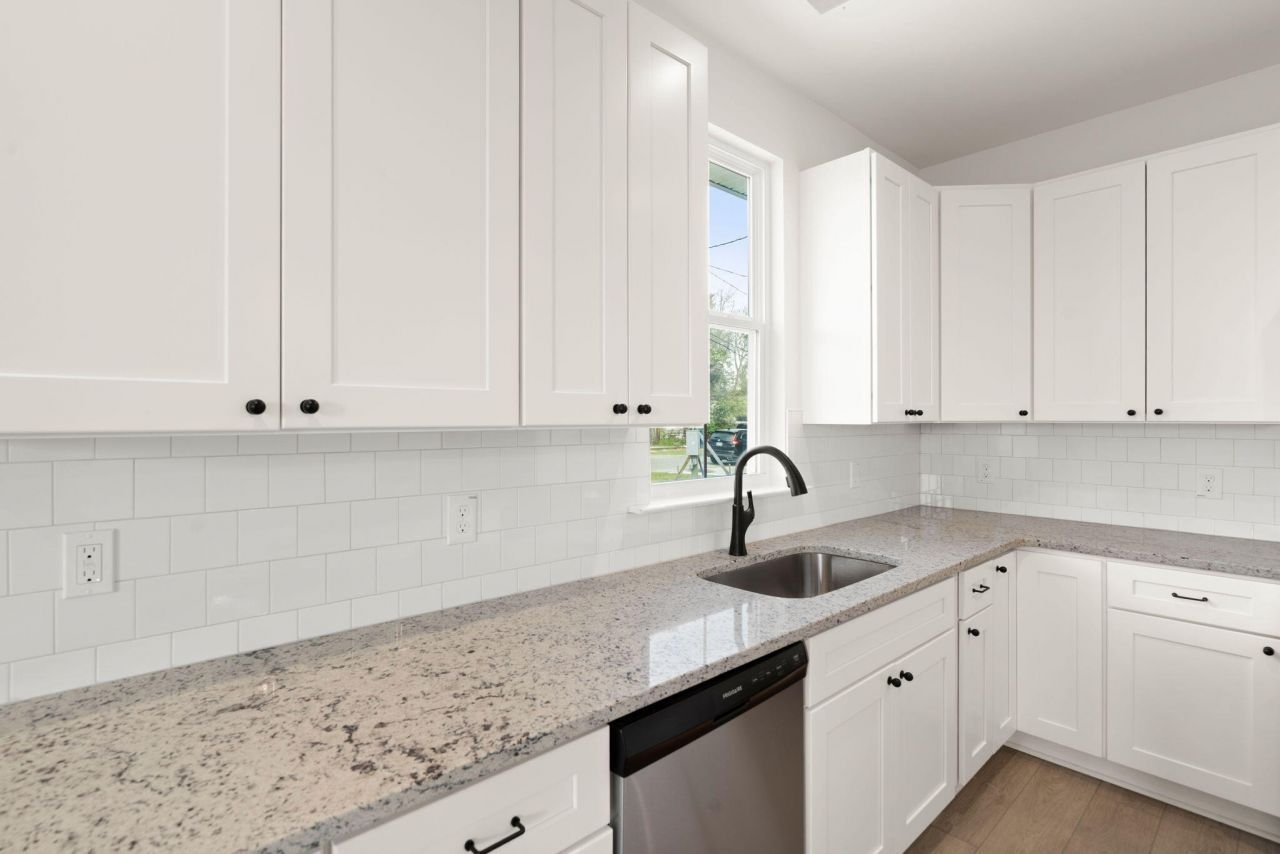 1941 Token Street Photo 10