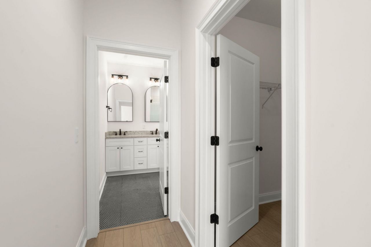 1941 Token Street Photo 15