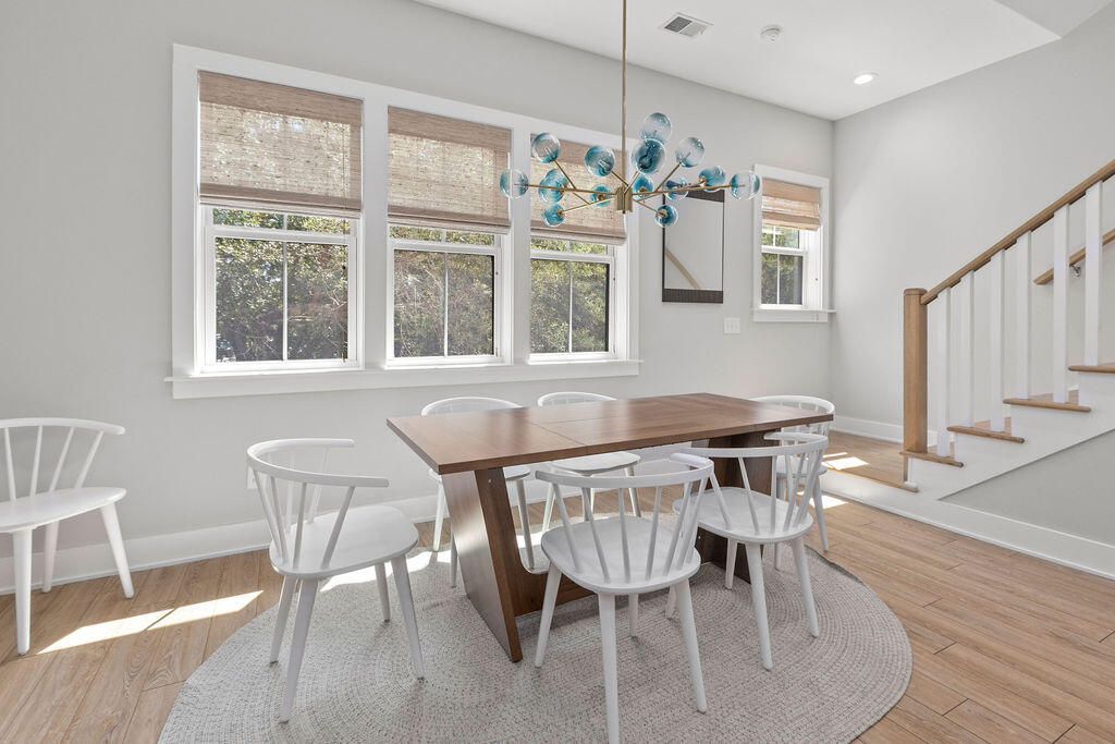 16 Shem Drive Photo 12