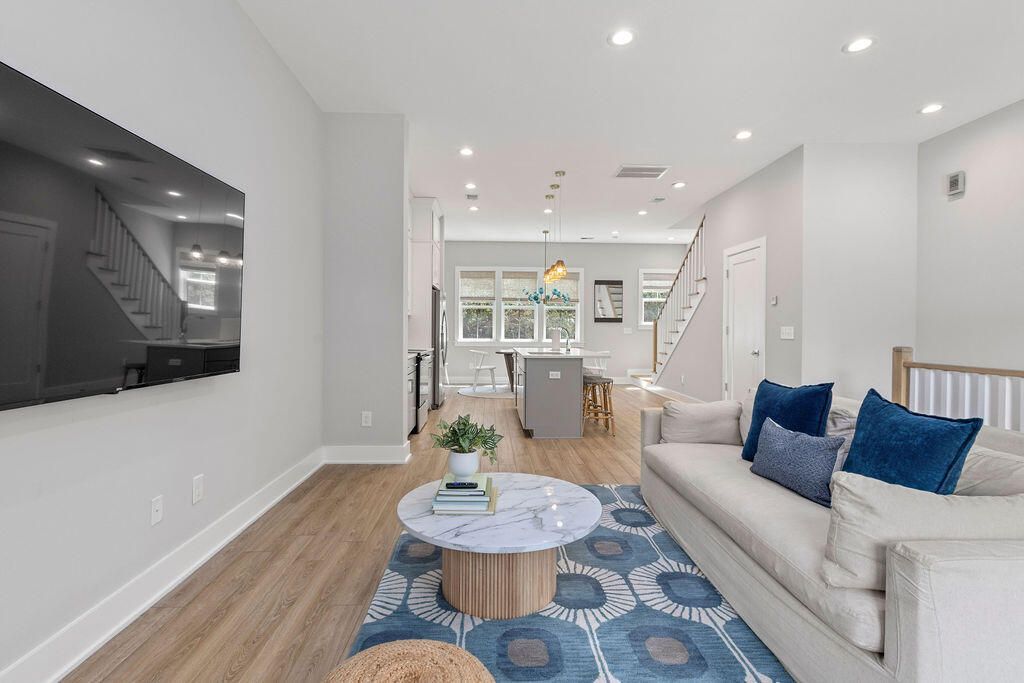 16 Shem Drive Photo 24