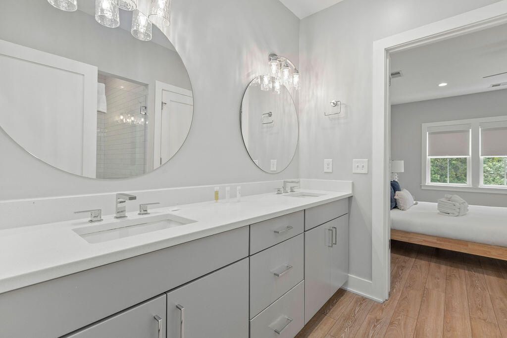 16 Shem Drive Photo 32