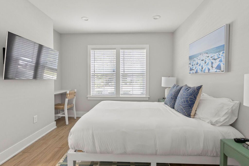 16 Shem Drive Photo 36