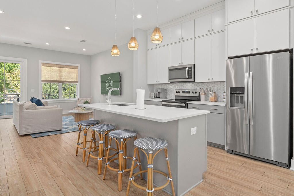 16 Shem Drive Photo 8