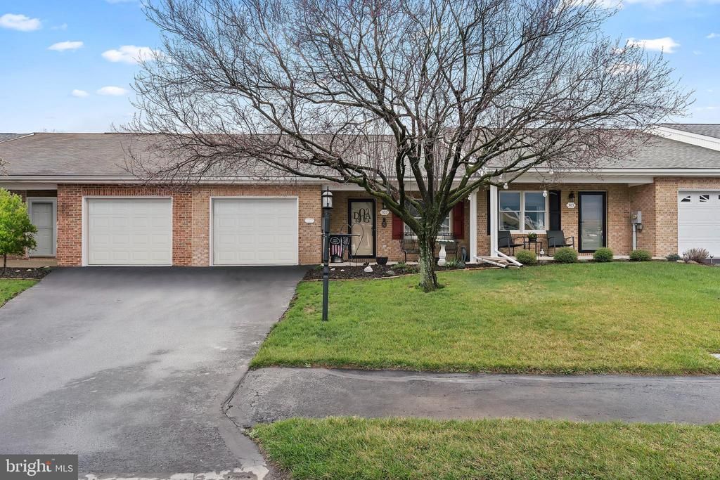 307 Winding Oak Drive, Hagerstown, MD 21740 Main Photo