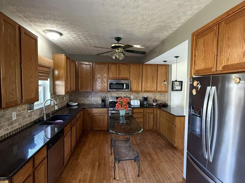 8686 Kingsley Drive , Reynoldsburg, OH 43068 Photo 14