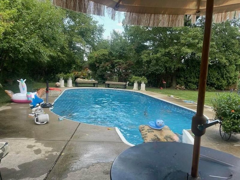 8686 Kingsley Drive, Reynoldsburg, OH 43068 Photo 2