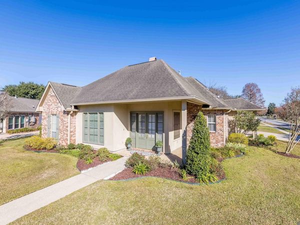 10557 Sweetbrook Ave, Baton Rouge, LA 70809