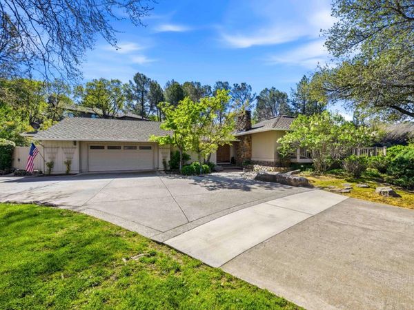 8860 Auburn Valley Rd, Auburn, CA 95602