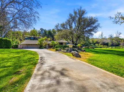 8860 Auburn Valley Rd, Auburn, CA 95602 Photo