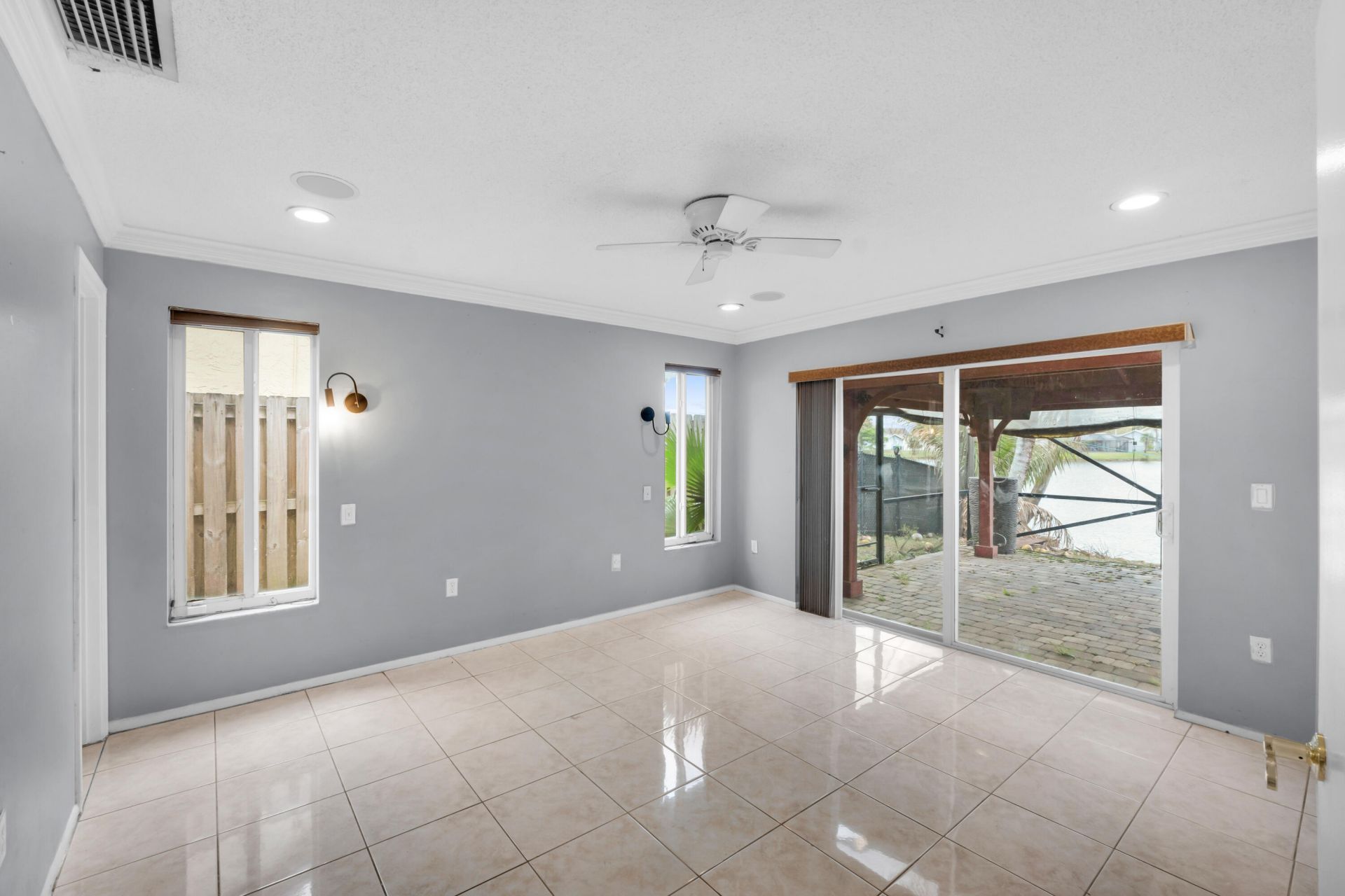 3570 NW 120th Way, Sunrise, FL 33323 Photo