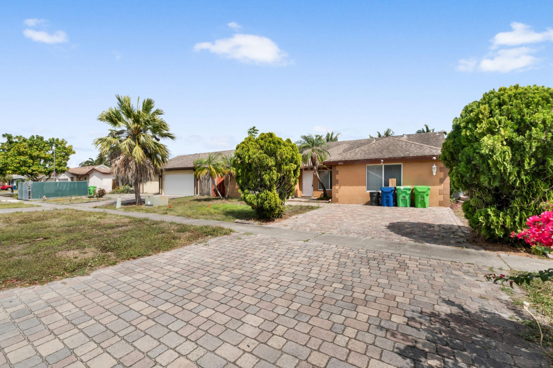3570 NW 120th Way, Sunrise, FL 33323 Photo
