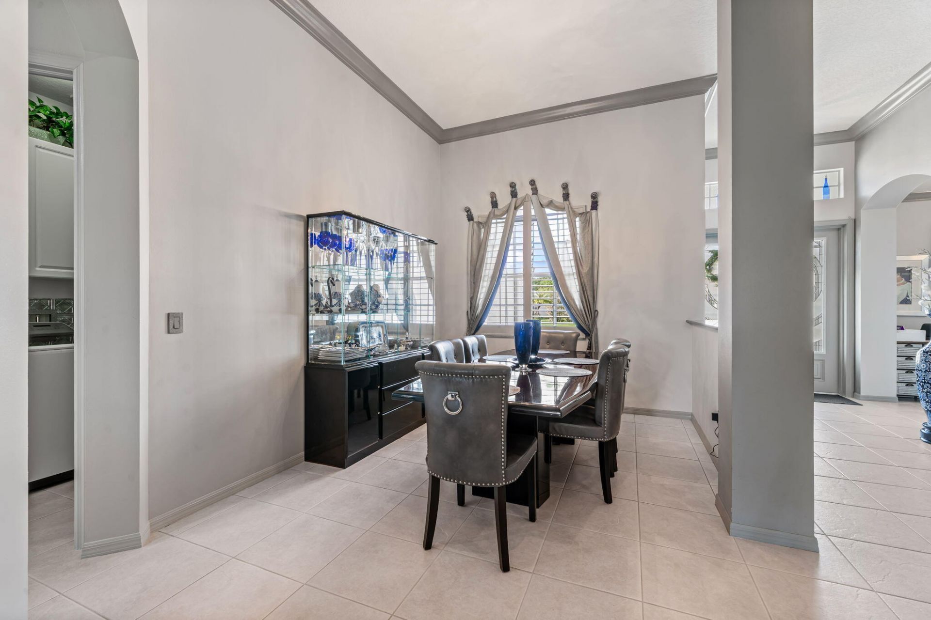 261 SW Lake Forest Way, Port Saint Lucie, FL 34986 Photo