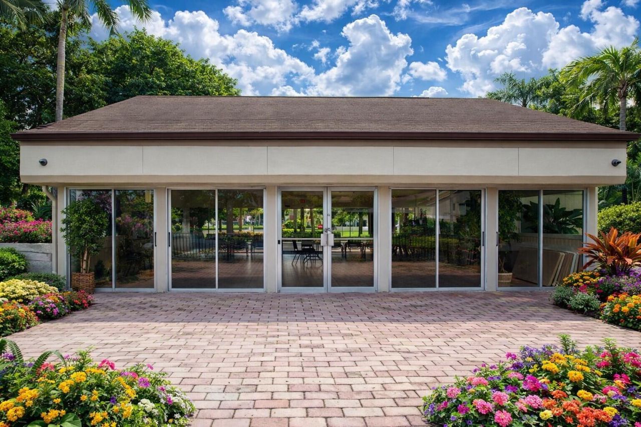 503 Gardens Dr, Unit 101, Pompano Beach, FL 33069 Photo