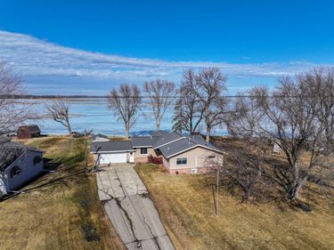 208 King Street W, Osakis, MN 56360