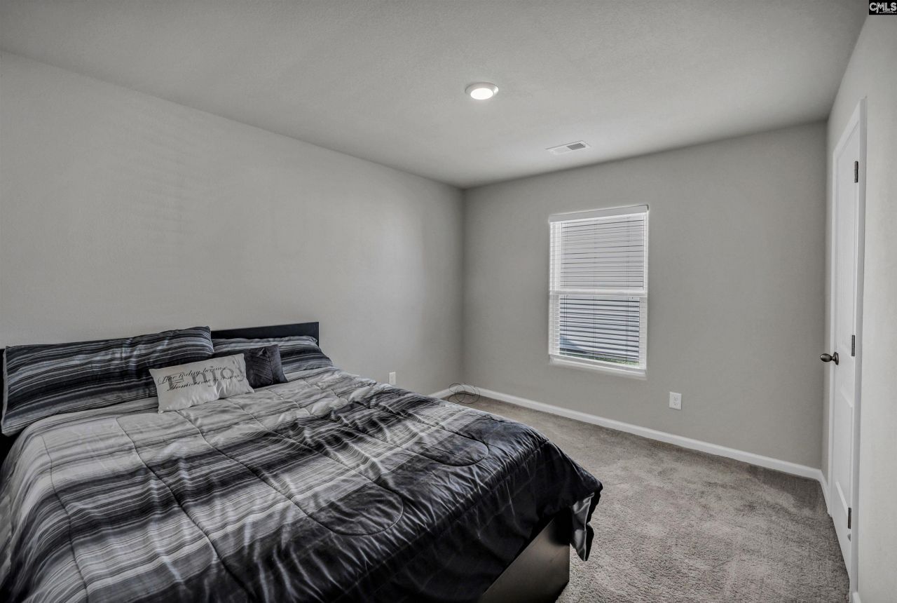 713 Sapodilla Lane Photo 17