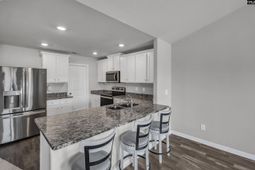 713 Sapodilla Lane photo 4