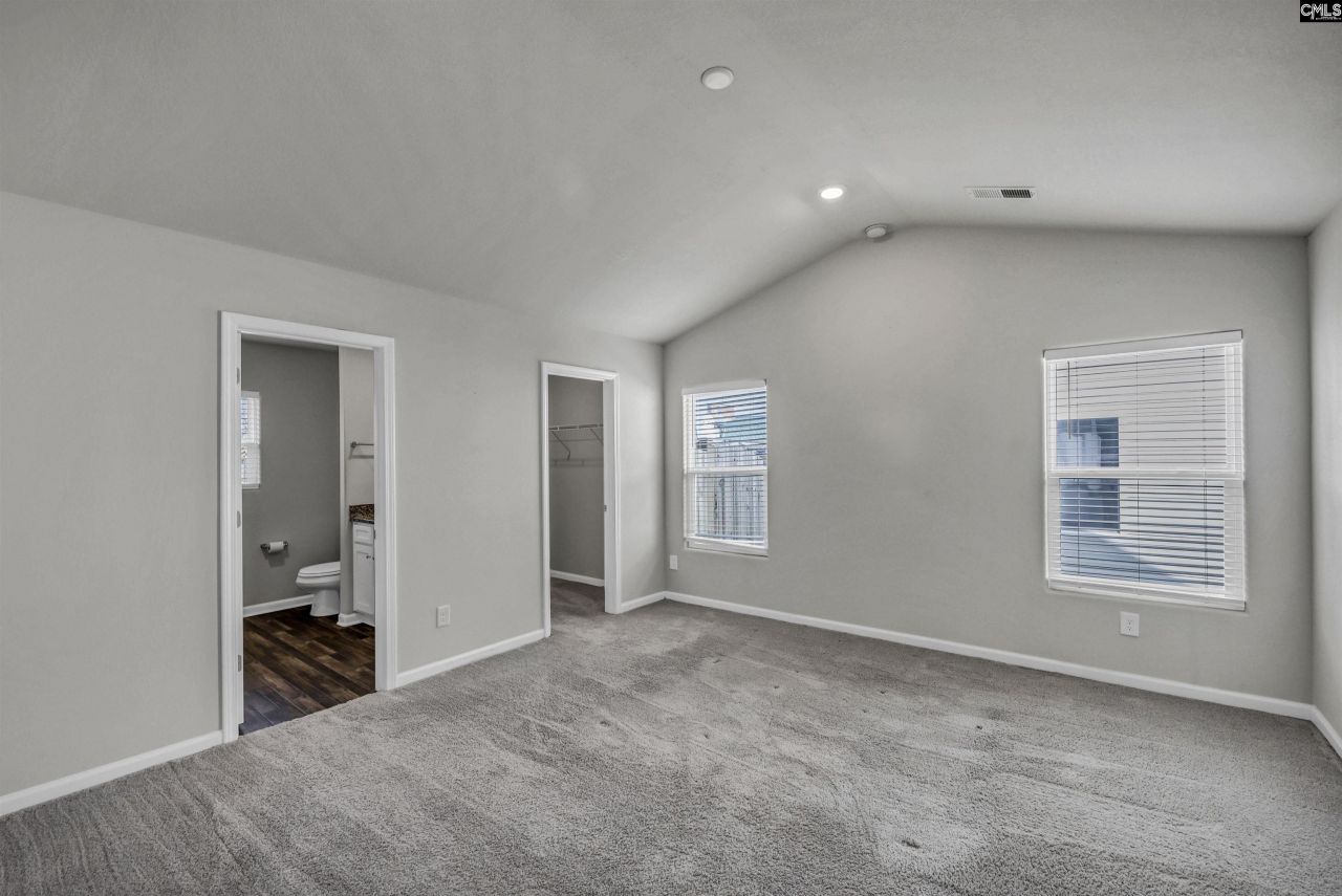 713 Sapodilla Lane Photo 9