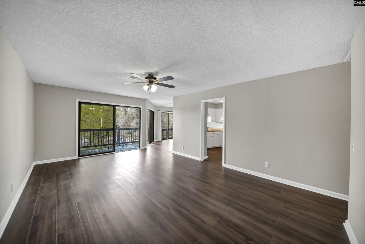 242 Shoreline Drive Photo 12