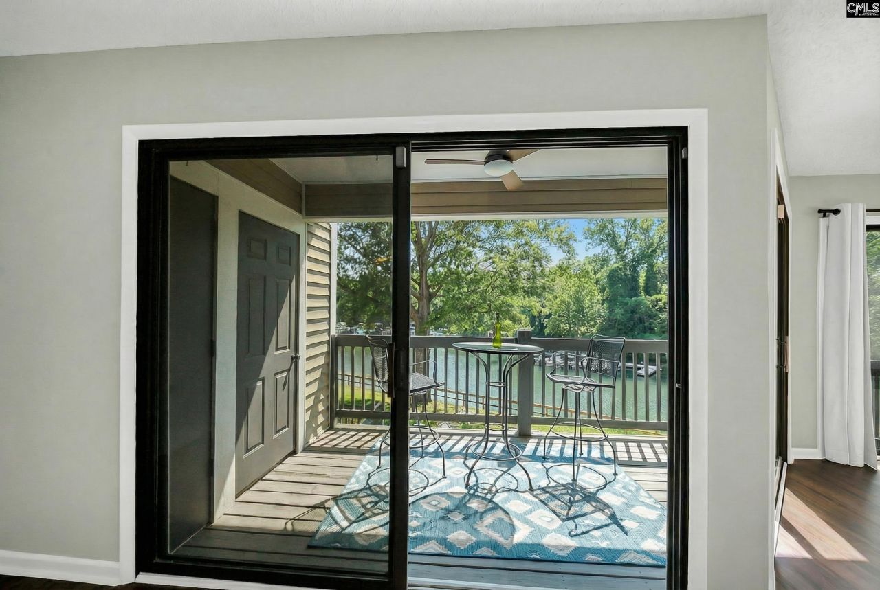 242 Shoreline Drive Photo 13