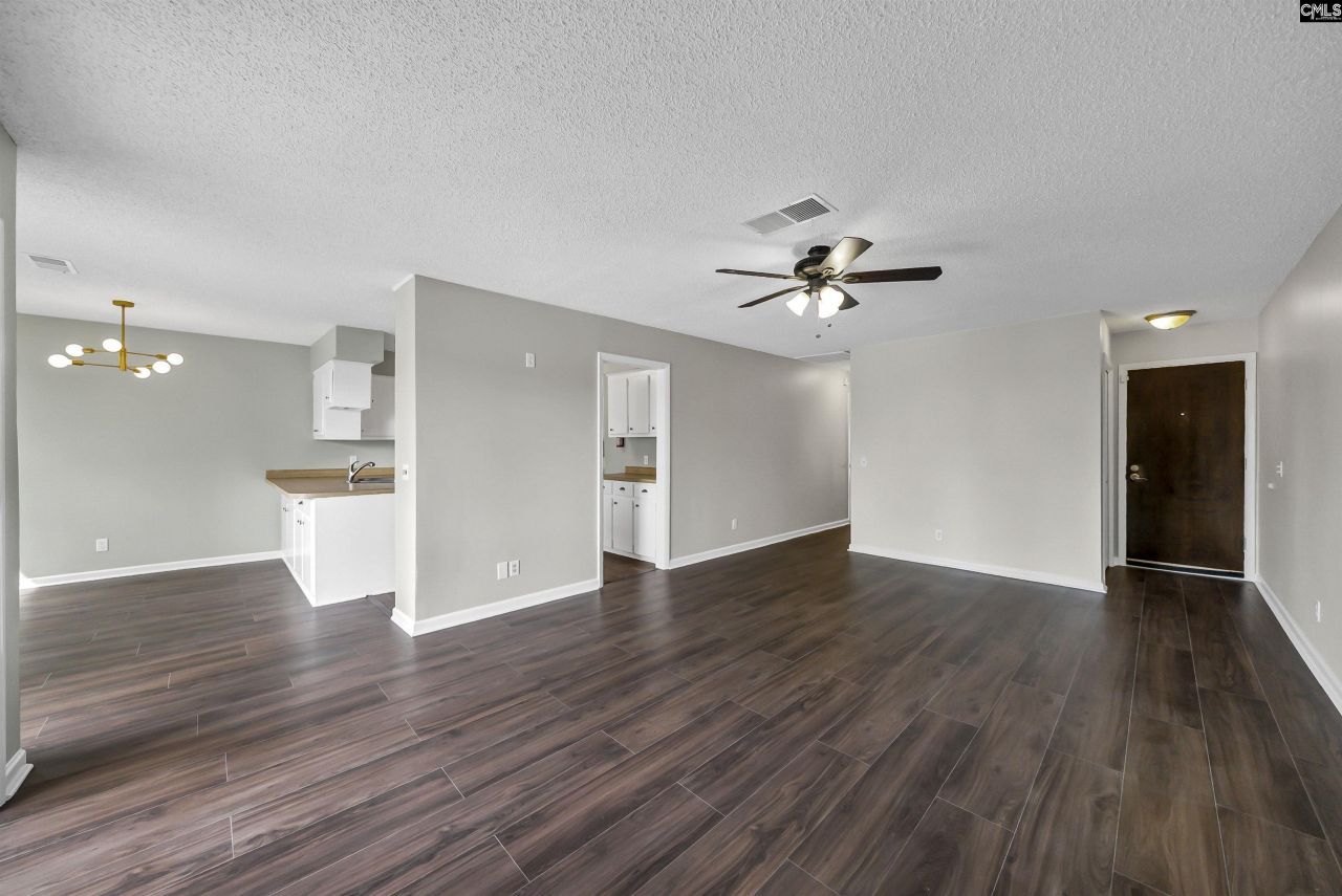 242 Shoreline Drive Photo 14