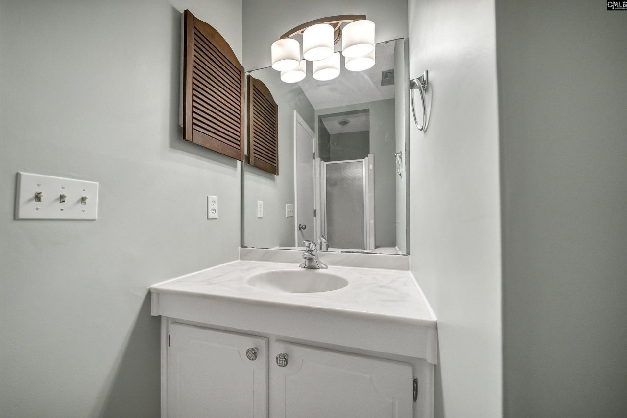 242 Shoreline Drive Photo 20