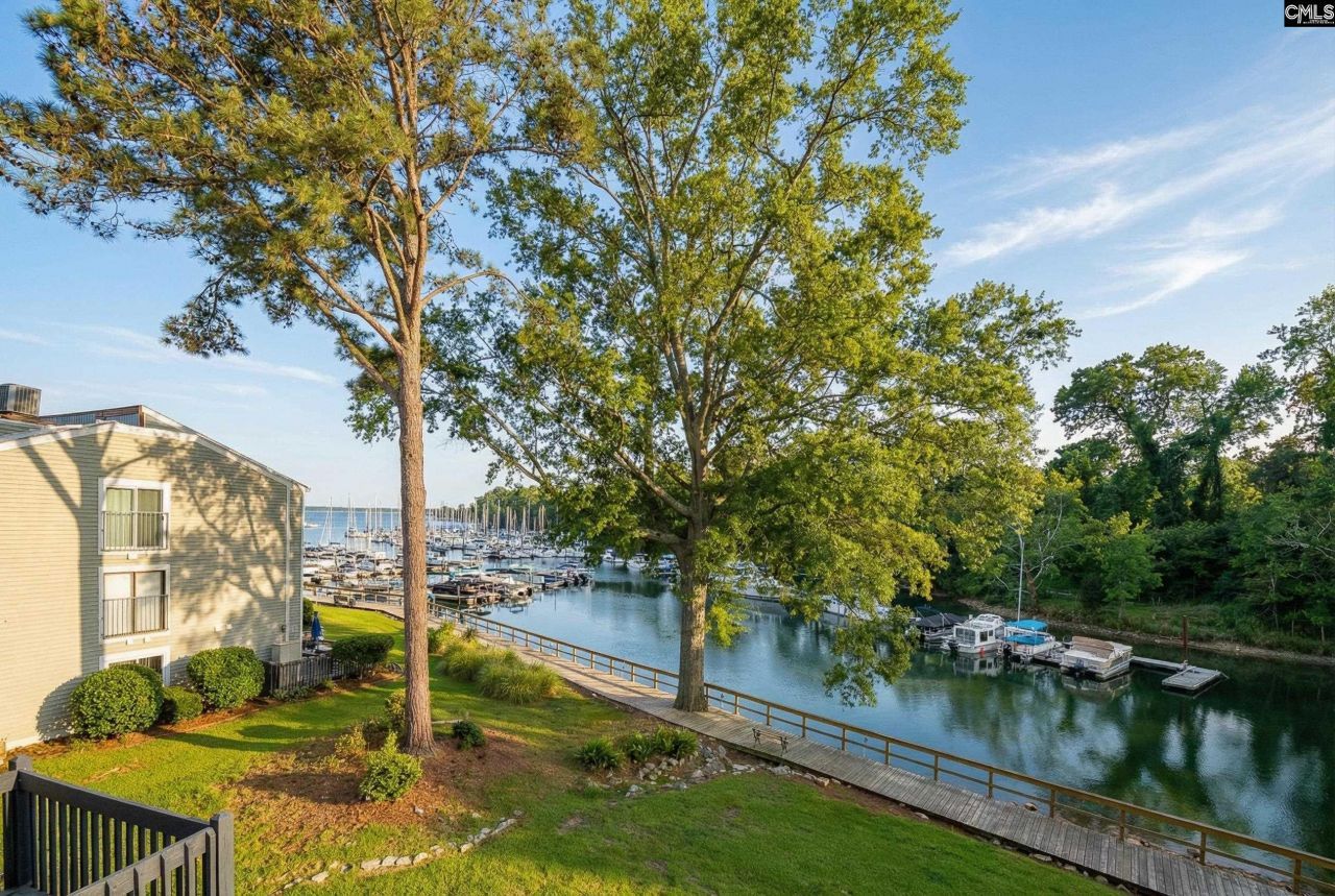 242 Shoreline Drive Photo 24