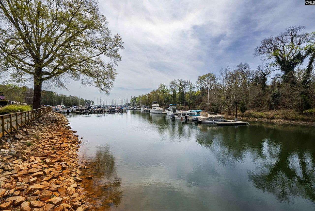 242 Shoreline Drive Photo 27