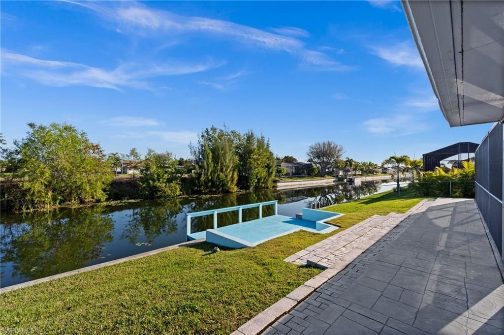 1229 SW 24th St, Cape Coral, FL 33991 Photo