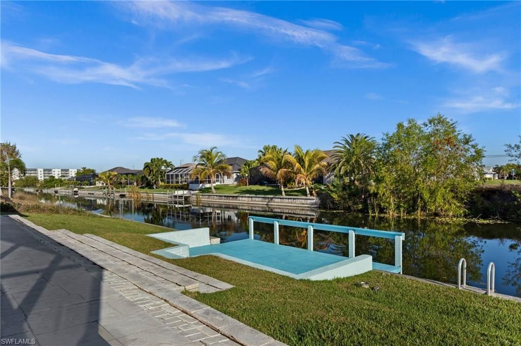 1229 SW 24th St, Cape Coral, FL 33991 Photo