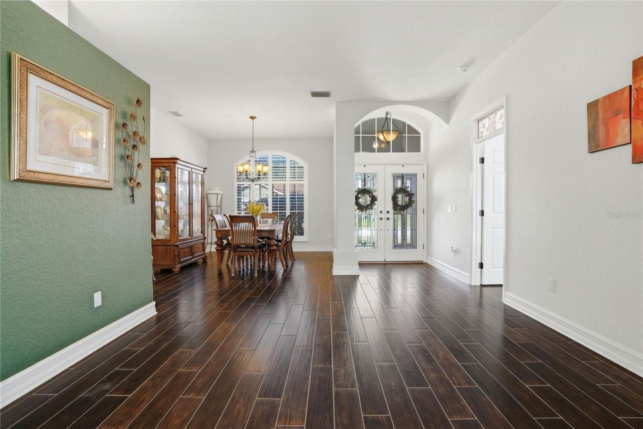 10555 Shady Oak Lane, Seminole, FL 33777 Photo